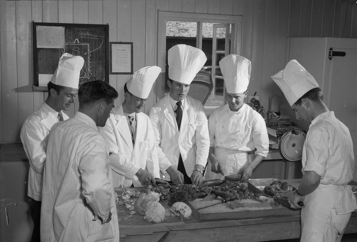 Elever ved kokkeskolen