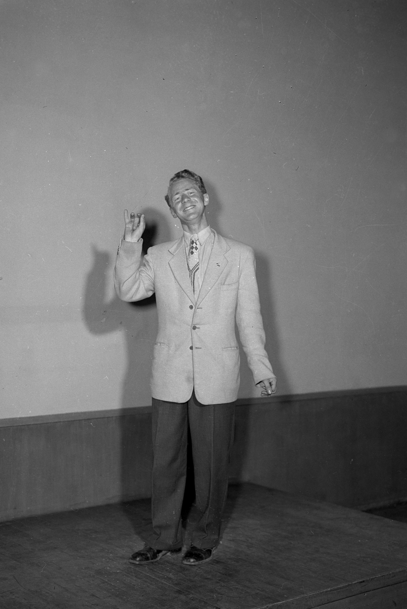 AUFs teatergruppe i Folkets Hus