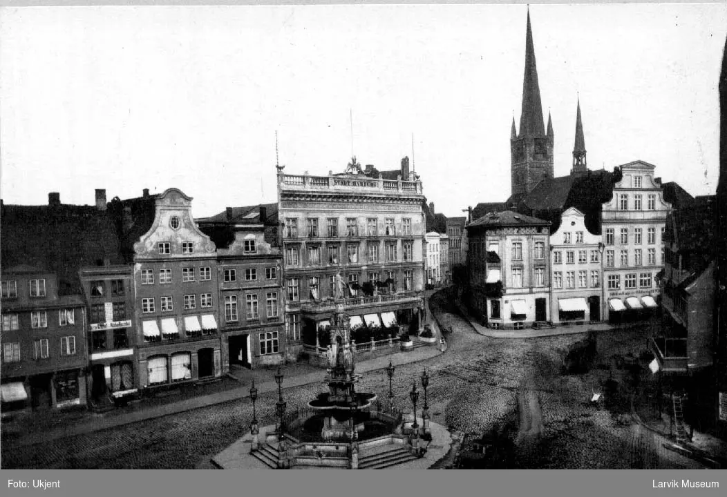 Klingenberg, Lübeck, Hotel Stadt Hamburg som i 1942 ble ødelagt av bomber.