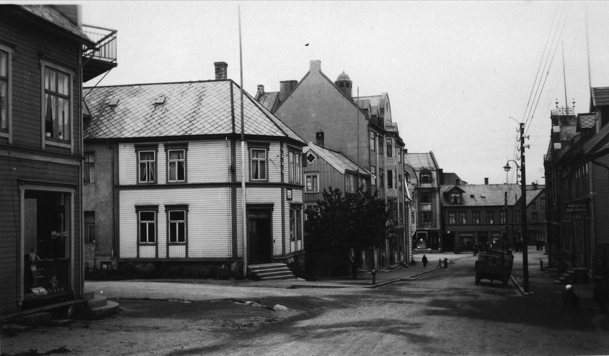 Øvre del av Rikard Kaarbøs gate fotografert nedover mot Rikard Kaarbøs plass.