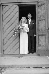 Bryllup mellom Ingar Støvne og  Sigrun Brustad i Lade kirke