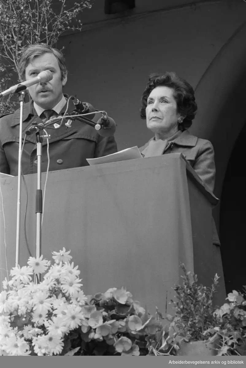1. mai 1981 i Oslo.Hortensia Allende taler på Youngstorget