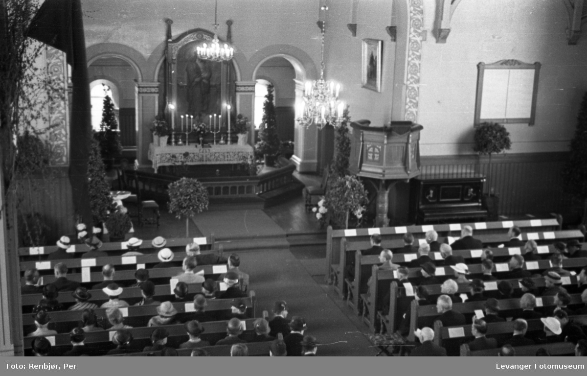 Minnegudstjeneste under Levangerdagene i 1936.
