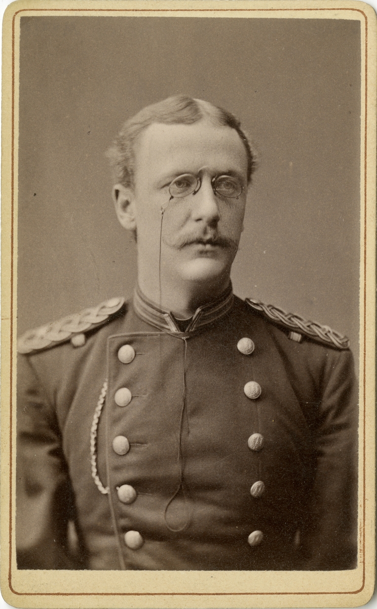 Porträtt av Jonas Axel Fredrik Svante Ingeström, underlöjtnant vid Västmanlands regemente I 18.