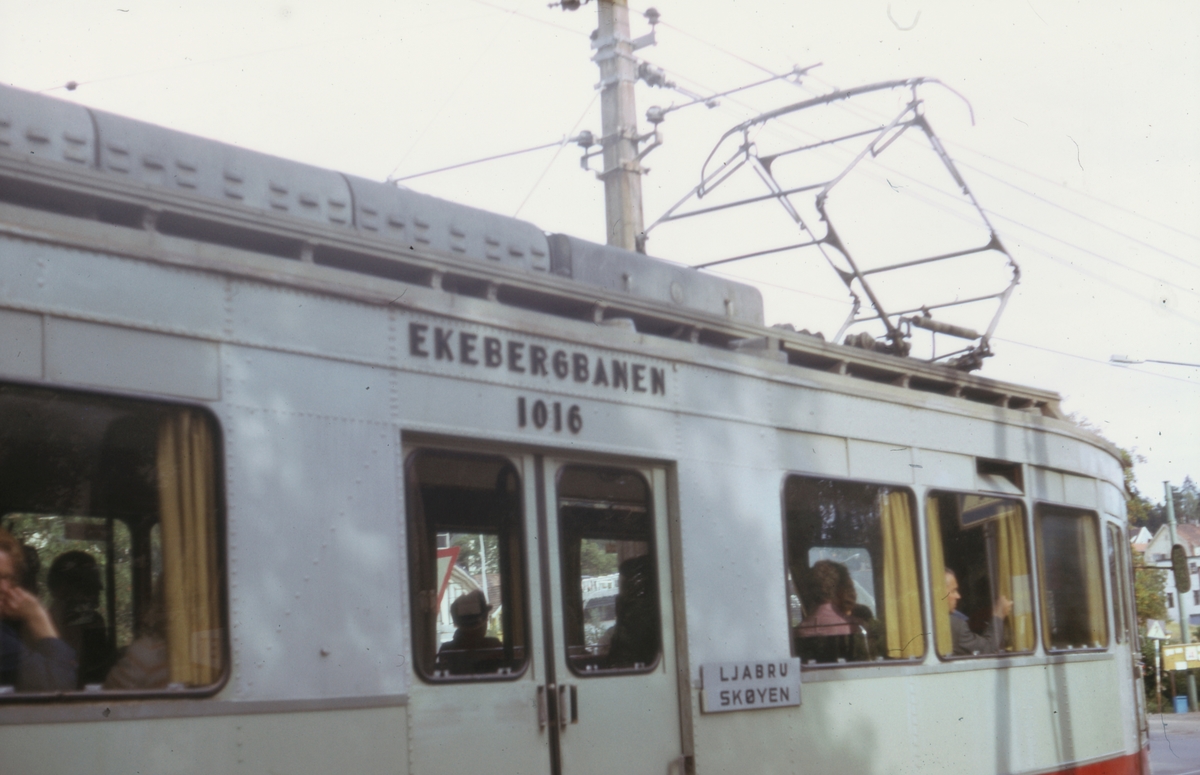 Ekebergbanens sporvogn 1016.