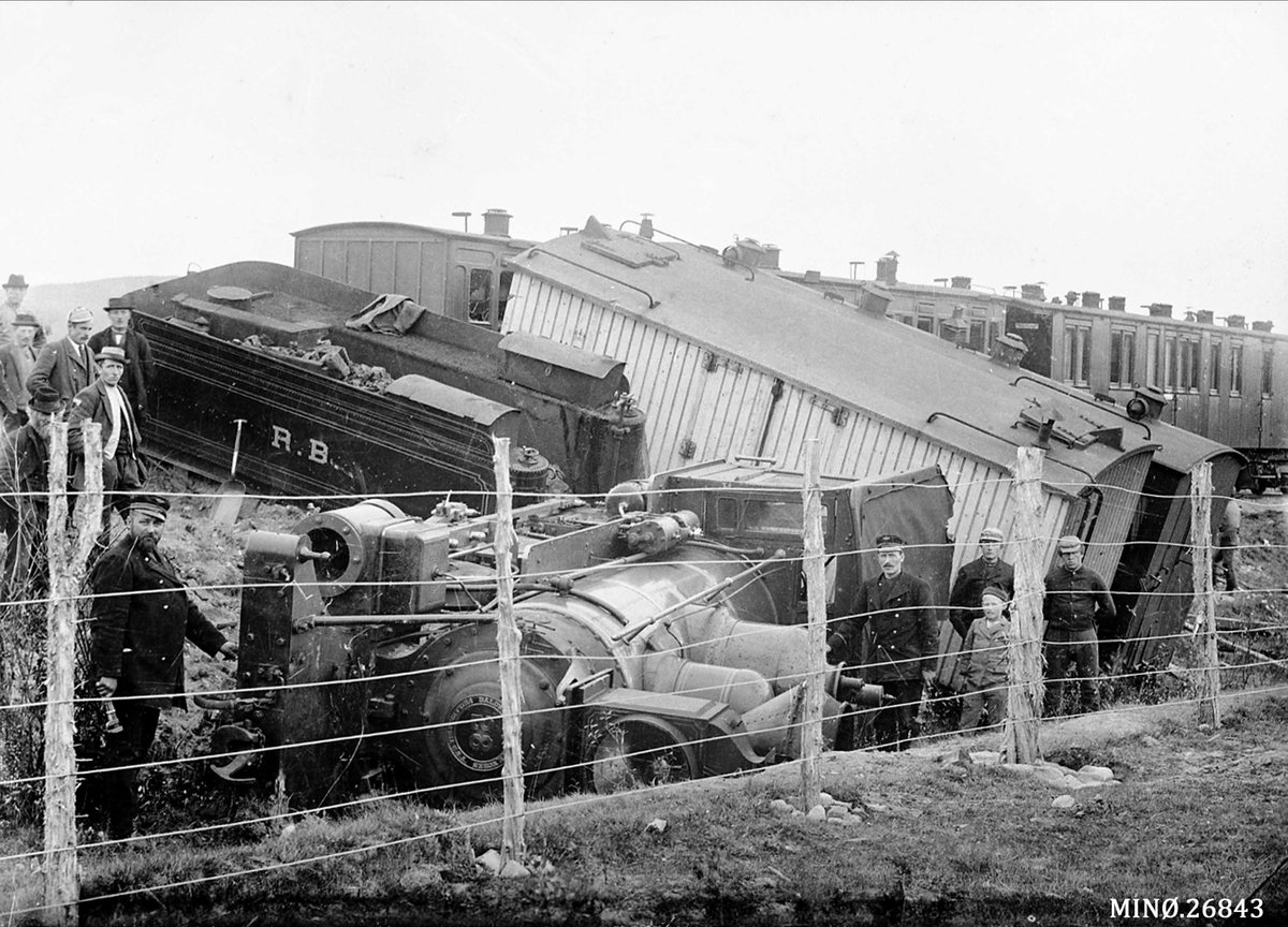 Bilde tatt i forbindelse med togulykke like nord for Tynset sentrum. 