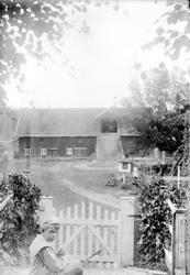 Tunet på Bergenhus kapellangård i Rakkestad (prestegård) ca.