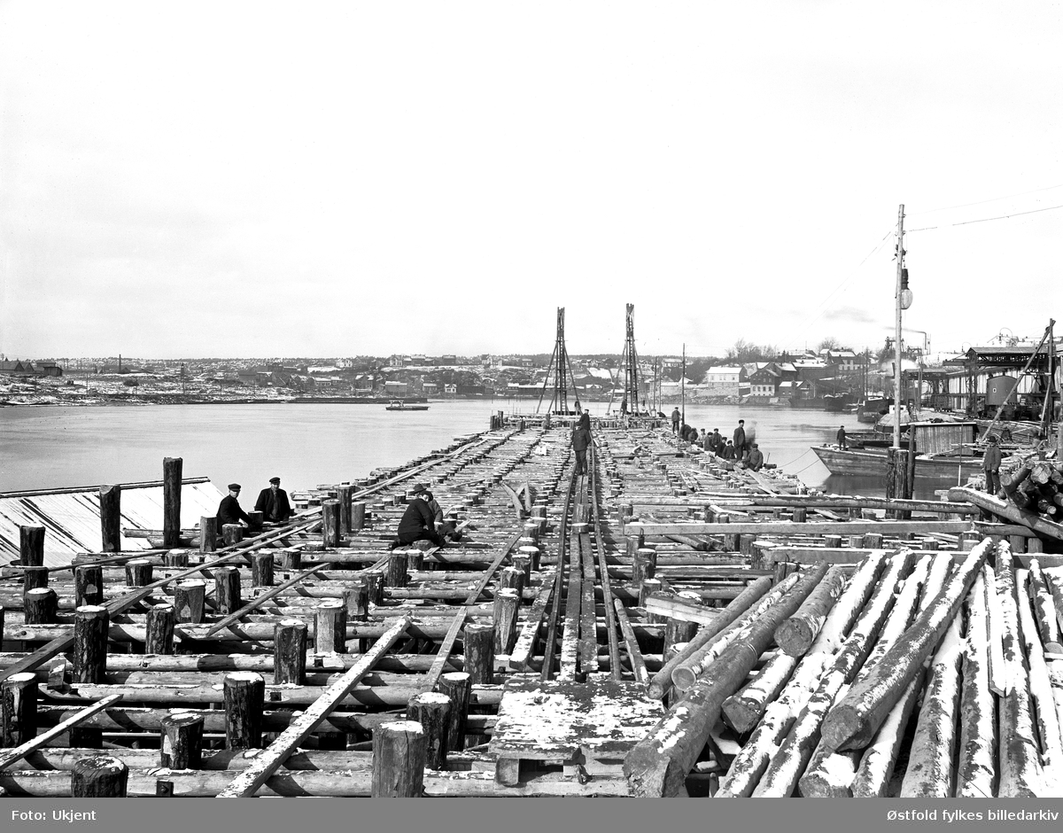 Borregaard fabrikker, utbygging av kaianlegg i Melløs, Sarpsborg, 1911.