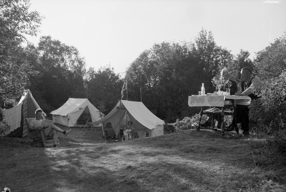 Campingliv på Vikhammerløkka