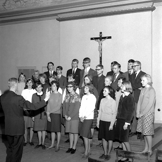 Skara. 
Domkyrkan, ungdomskör 1964.
Direktör Allan Haglund.