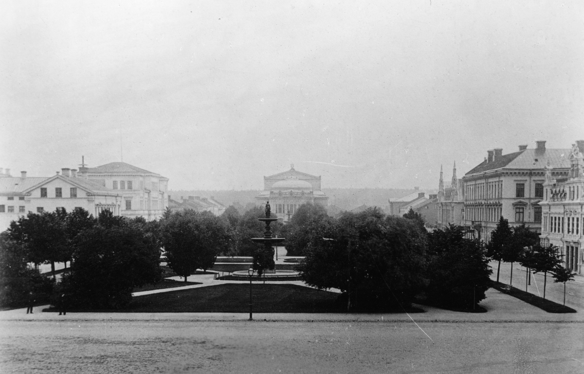 Gävle stad – Norr, Esplanaden.
Esplanaden sedd mot teatern på 1890-talet.