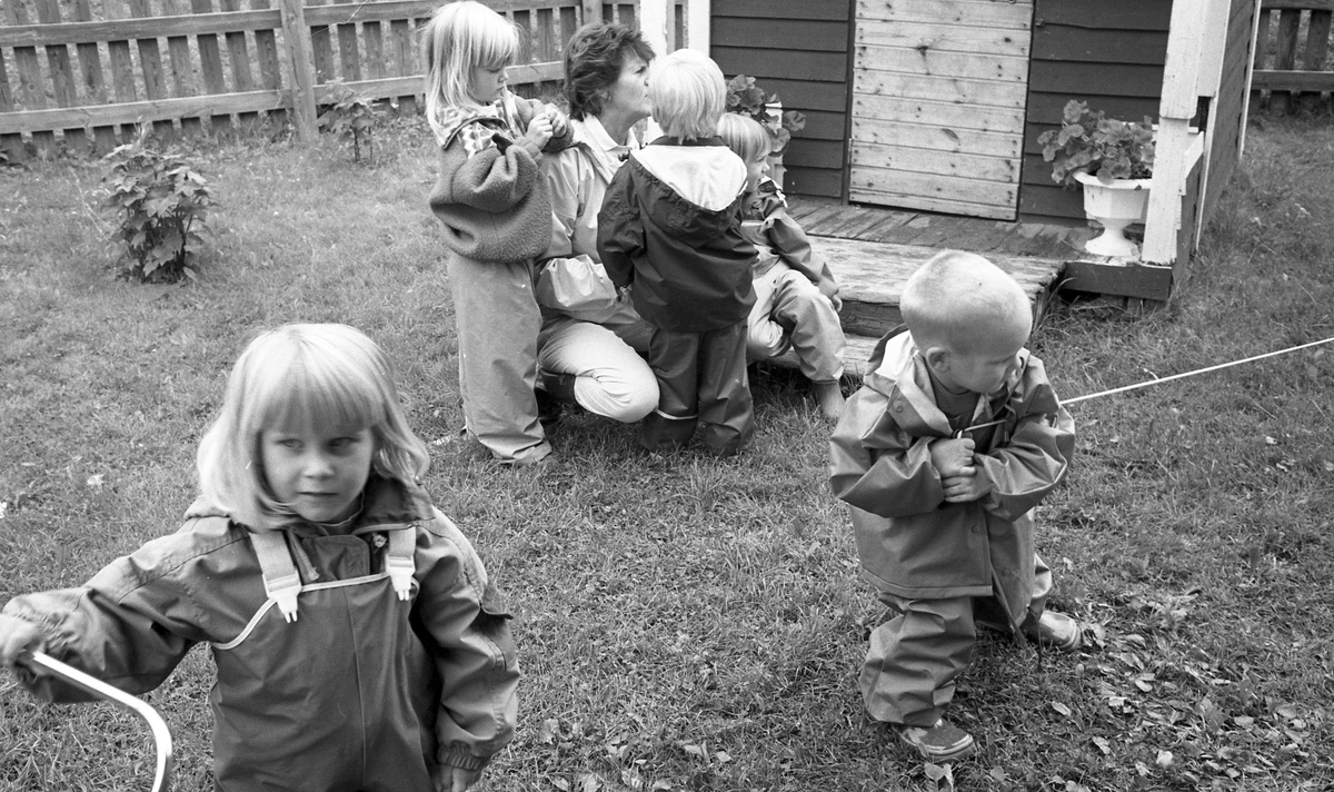 Barn i förskolan, Västbyggeby, Valbo. 1993