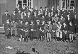 Konfirmasjon, gruppebilde, personer, klær, kirke.