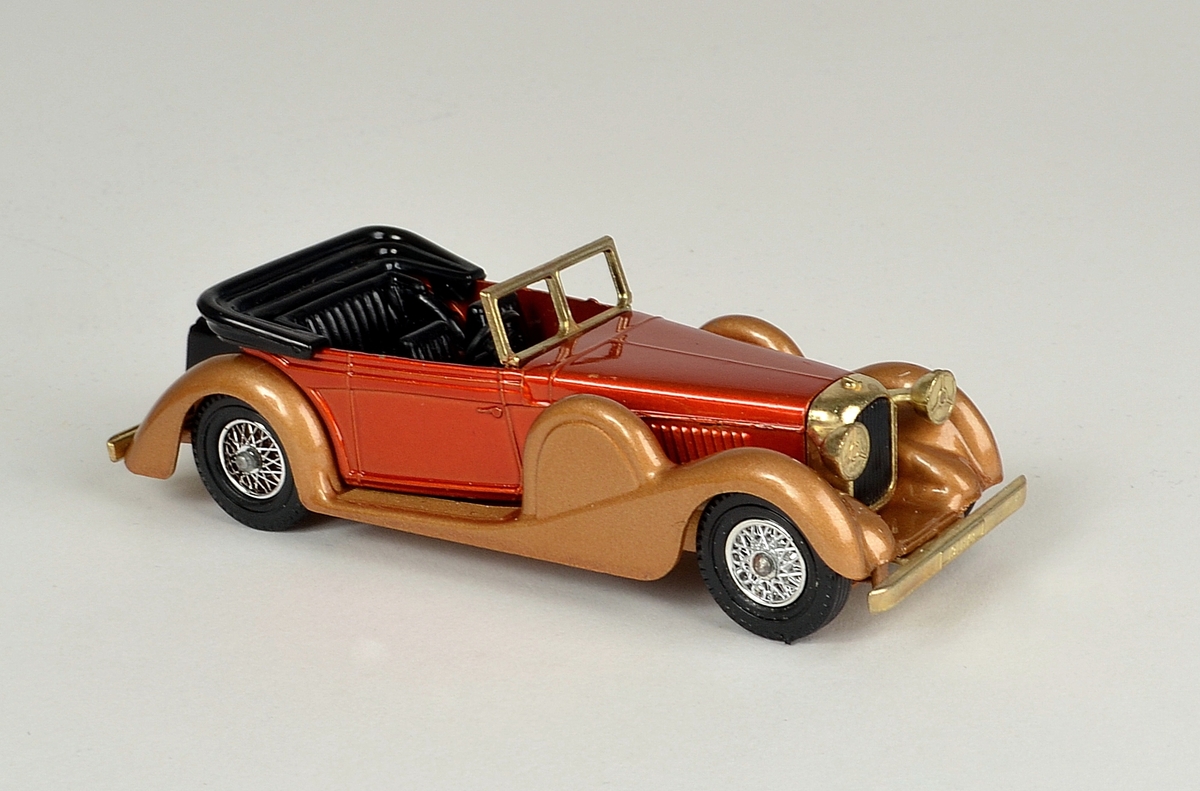 Lekebil (1938 Lagonda Drophead Coupe) i original eske