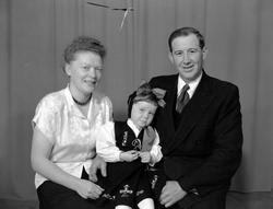 Edel og Lars Gaustad. Fra Nordmøre museums fotosamlinger, Ha