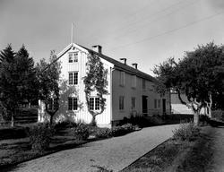 Sletta Angvik. Fra Nordmøre museums fotosamlinger, Halås-ark