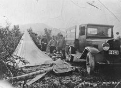 Lastebilen til Ottar Østlund. På telttur
