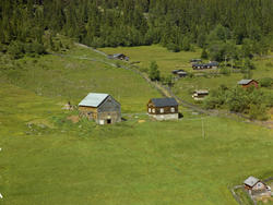 Sør-Fron, Harpefoss, Lilleseter, også kalt Vetlesætra og Ves