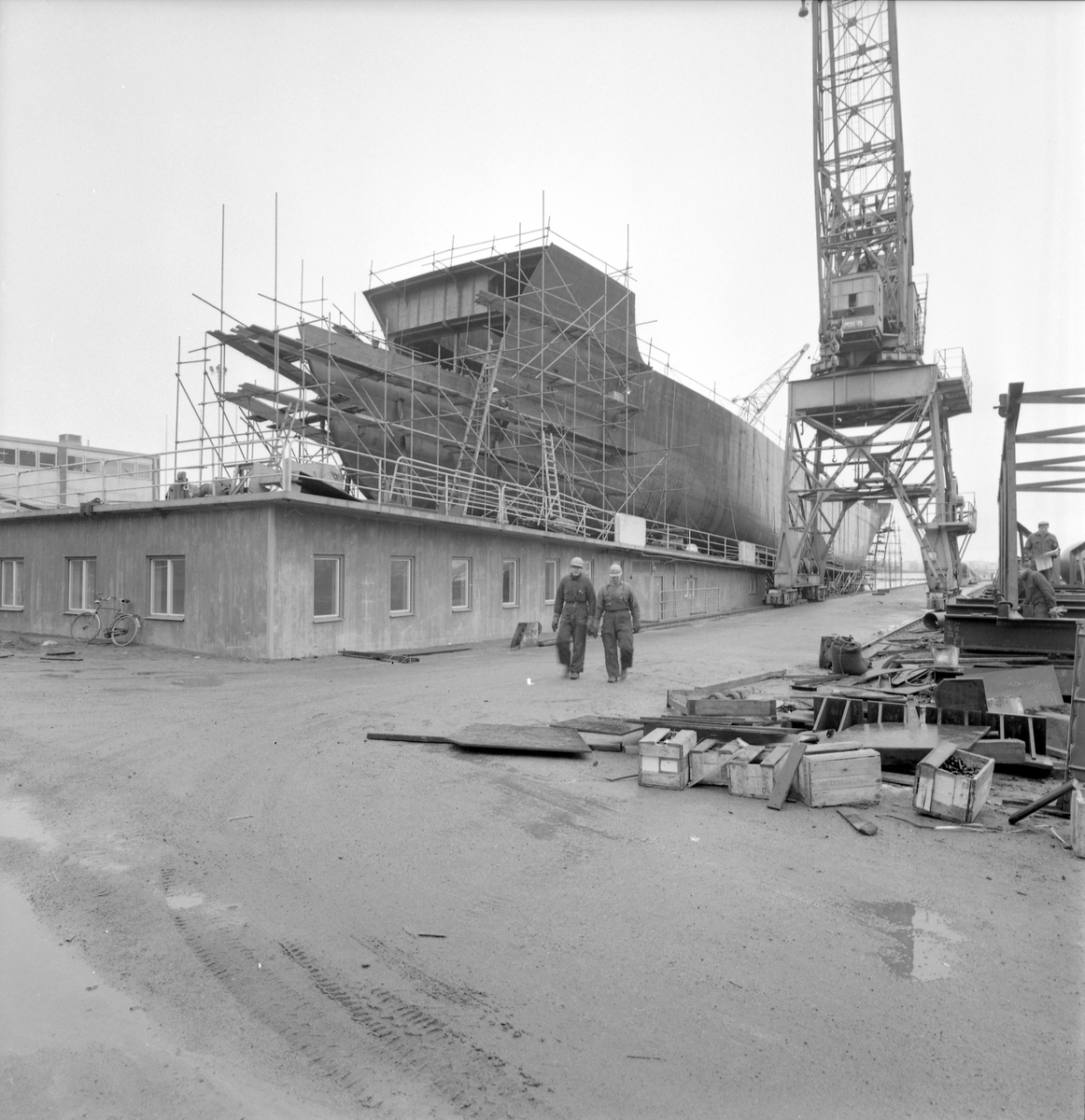 Den 19 april 1961. Gävle Varv. Skrov under byggnad.





