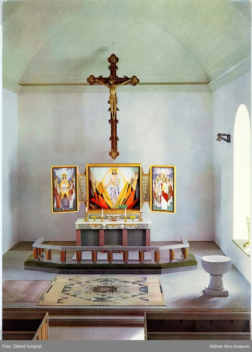 Altaret i Persnäs kyrka.
