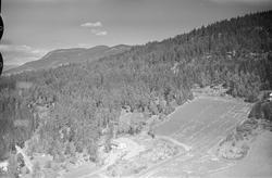 Ukjente bruk eller bolighus ved vei, Øyer, jordbruk, blandin