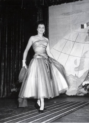 Mannequin oppvisning i Kinoteatret.