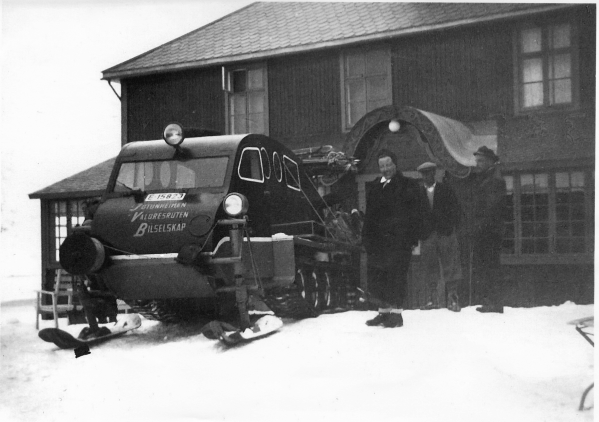 Snowmobil med regnr. E-15823 registrert 30.03.47 type Ford 1944-mod. Bombardier.