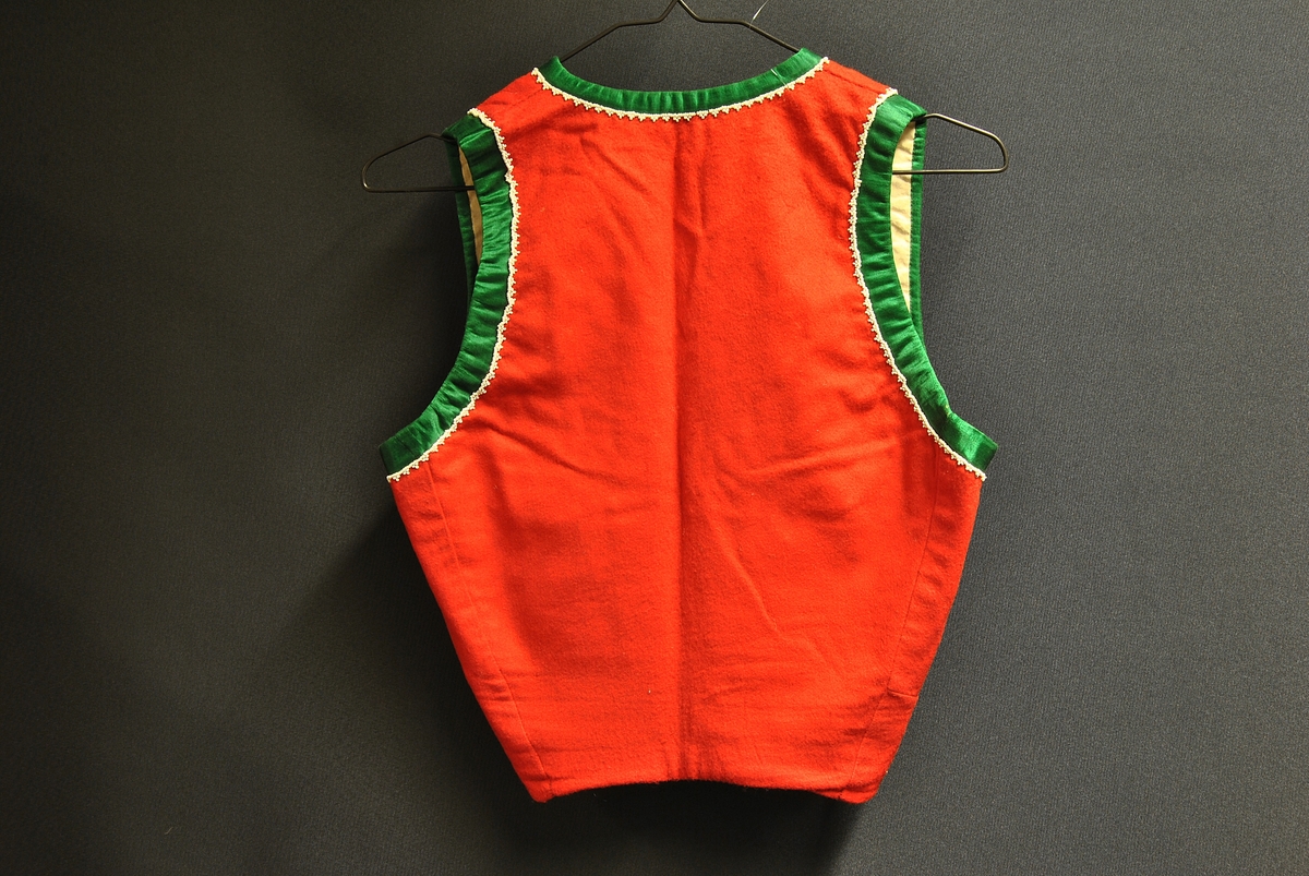 Vest til bunad/folkedrakt.