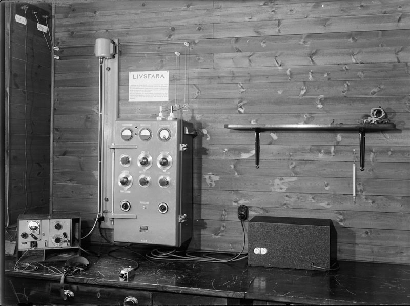 Radiostation 100 W Fast radiostation, mönsteranläggning på lab