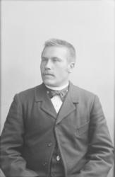 Portrett av fotograf Hans H. Lie.