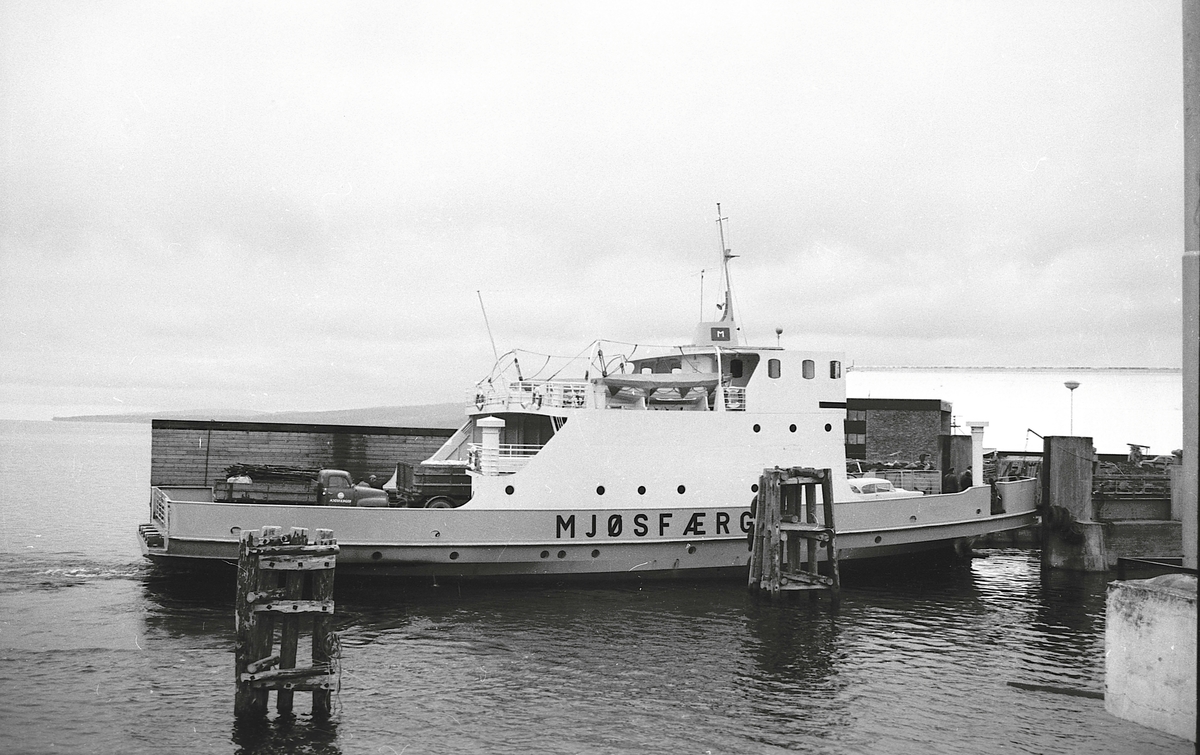 Mjøsfærgen i oktober 1963