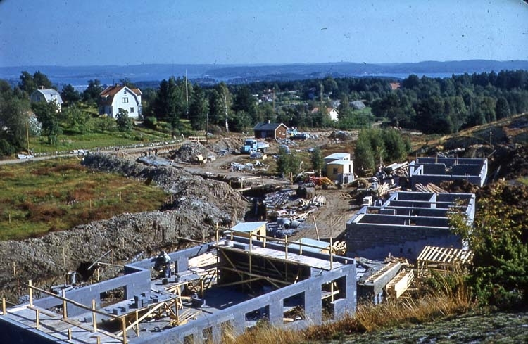 7/8 1961. Start för de tre första husen på Söbacken.