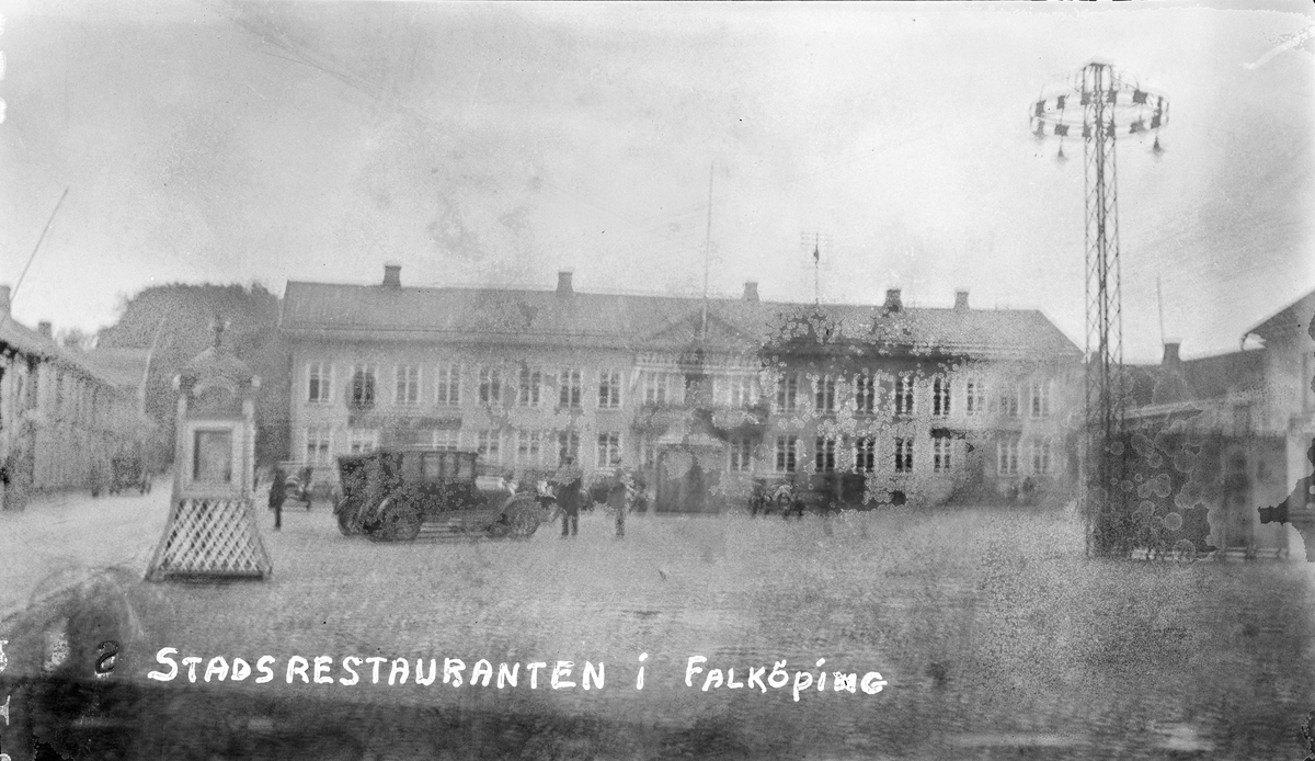 Bilsemester 1928 - "Stadsrestauranten i Falköping"
