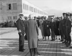 Vadsø. Kongebesøk i Vadsø 1950. Kongen og kronprinsfamilien 