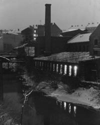 Akerselva sett fra Møllerveien. Desember 1949