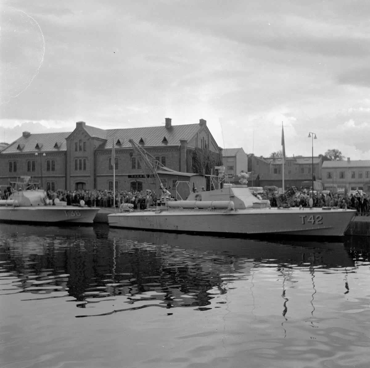 Motortorpedbåtar på Örebrobesök.
Augusti 1956.