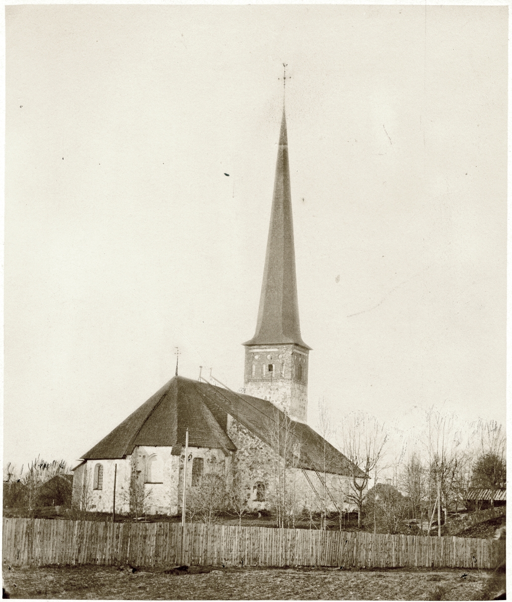 Arboga sn, St Nicolai kyrka.
Exteriör av Sankt Nicolai kyrka, 1876.