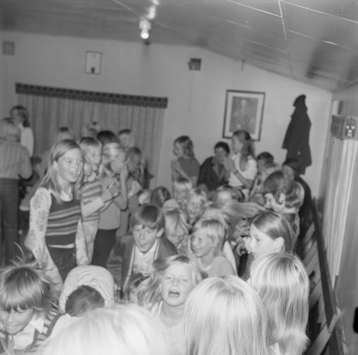 Folkdanstoppen i Tierp, Uppland, september 1971