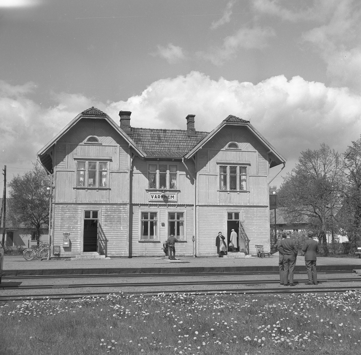 Varnhem station