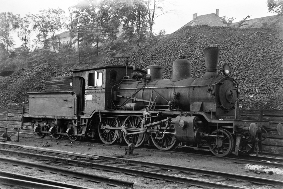 Damplokomotiv type 21b 237 i Lodalen i Oslo.