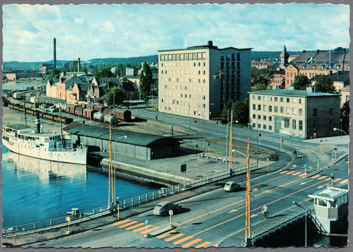 Slottsbron och järnvägsstation i Jönköping.