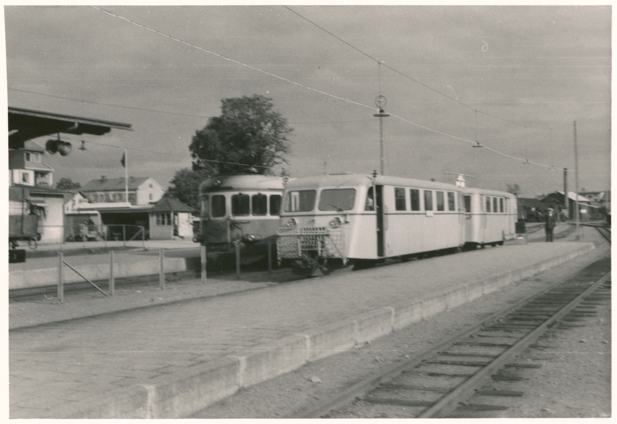 Vetlanda Sävsjö Järnväg, HvSJ Yo1p. Tåg 3984 och 449 . Nedläggning av ...