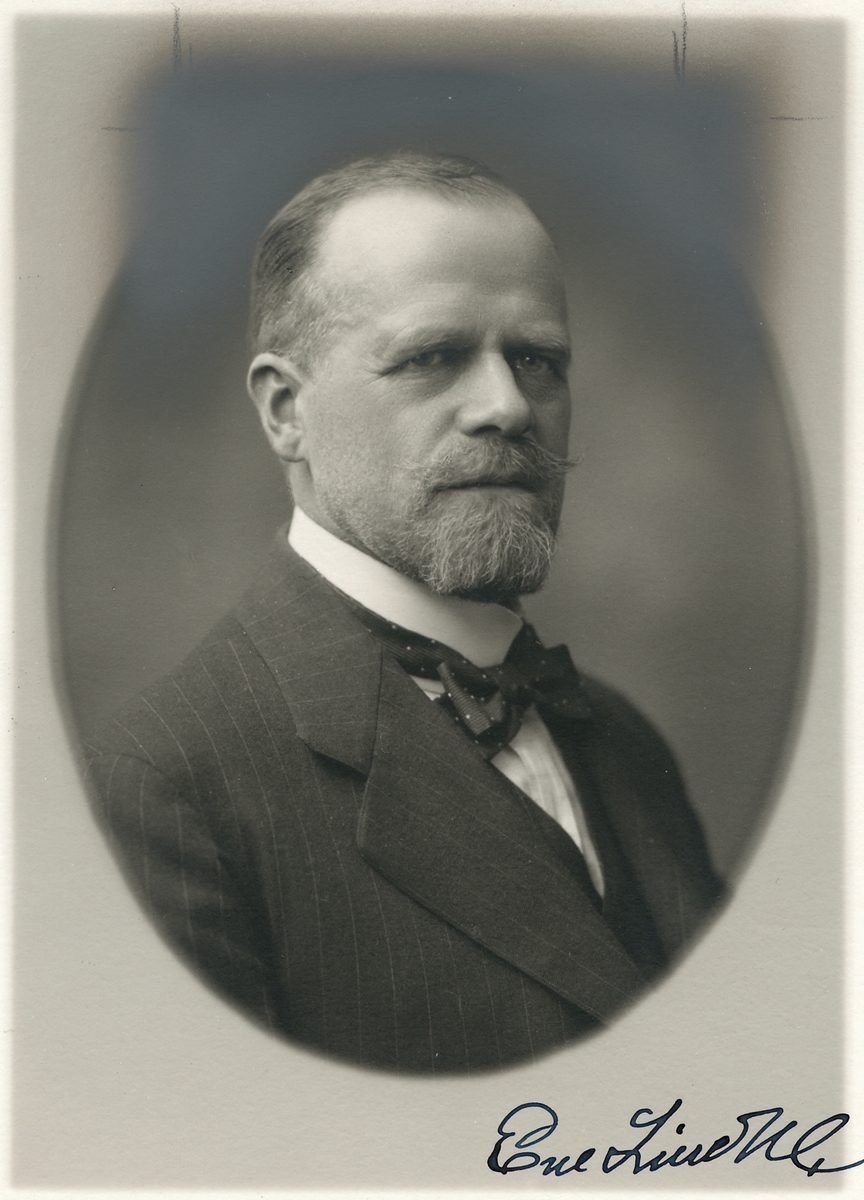 EM. Lindhe som var verkställande direktör 1909-1934, Trafikchef 1900-1935