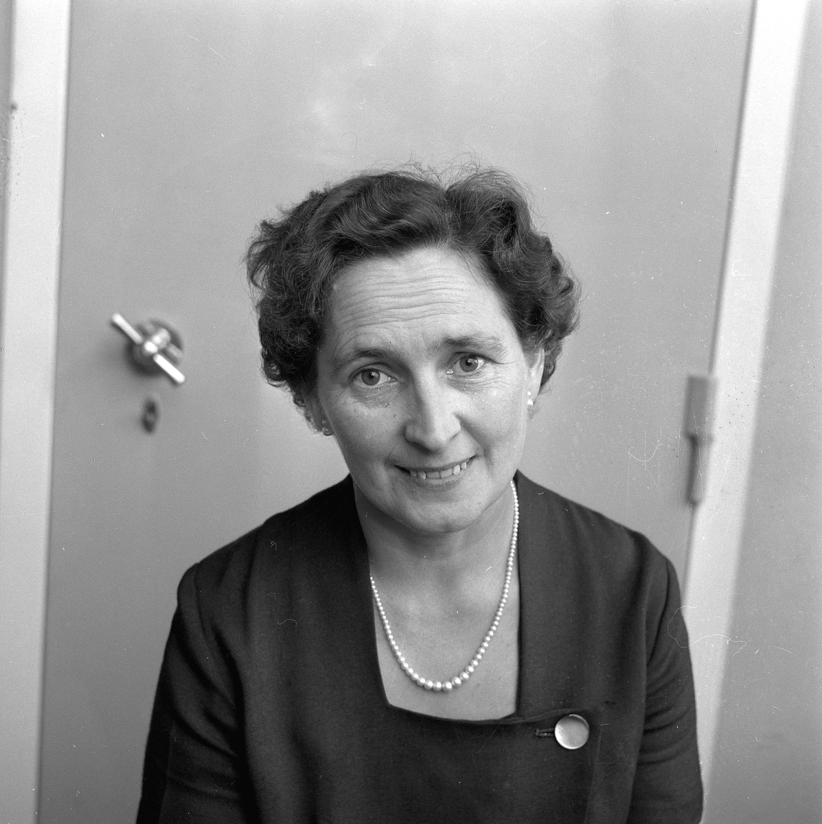 Marta Lindberg i riksdagen.
11 juni 1958.