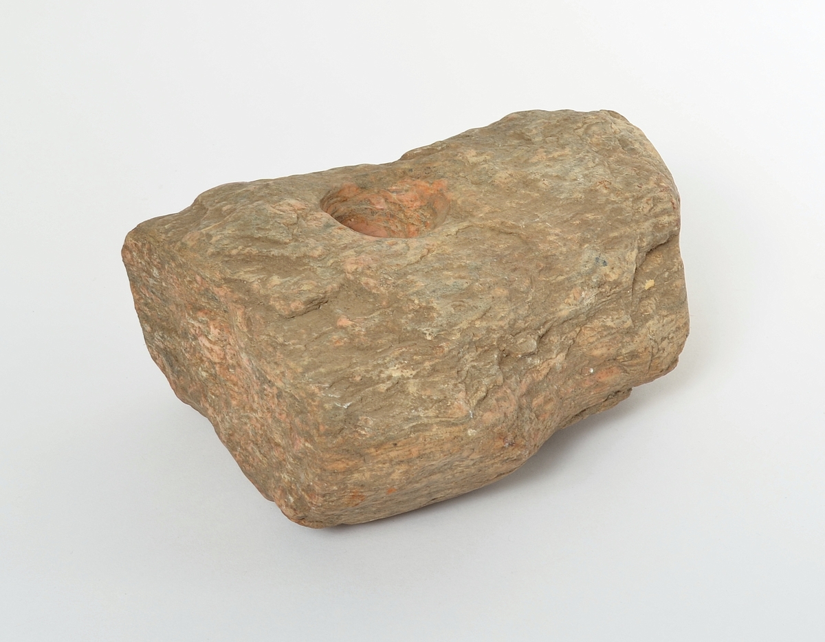 Stein brukt under rennebom
