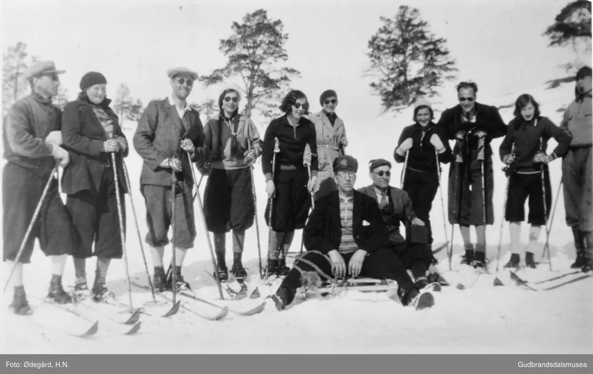 Påske på Billingen 1933 - Gudbrandsdalsmusea / DigitaltMuseum