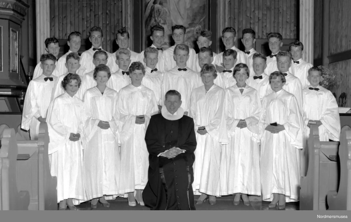 konfirmantene-i-frei-kirke-p-frei-i-kristiansund-kommune-bildet-er