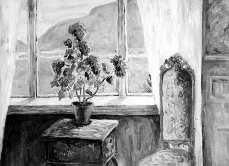 Maleri. Interiør, høyrygga stol med gyldenlær foran bord med blomster i vase, vindu med utsikt over elv og åsrygg. To like negativer