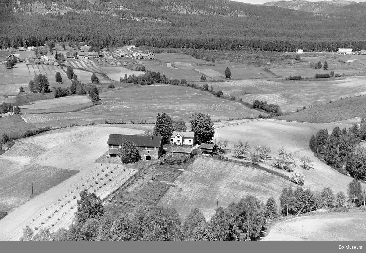 Flyfoto av Hellekås 13. juni 1958