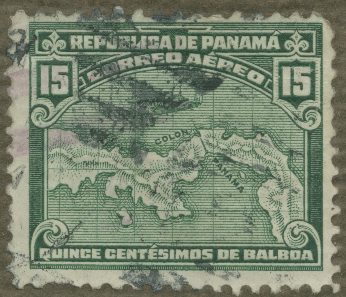 Frimärke ur Gösta Bodmans filatelistiska motivsamling, påbörjad 1950.
Frimärke från Panama, 1929. Motiv av flygplan över Panamas karta.